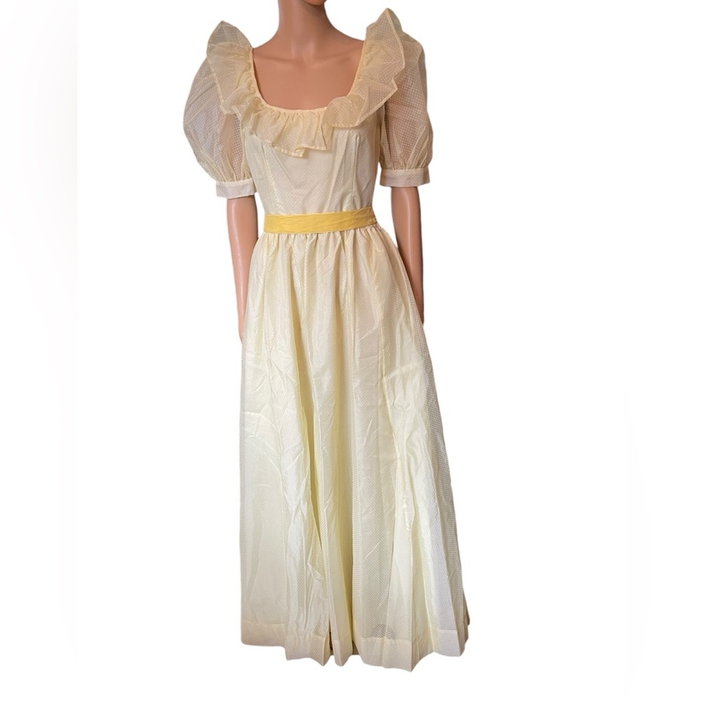 Vintage 70s Yellow Raised Dot Cottagecore Prairie Ruffle Formal Party Maxi Dress